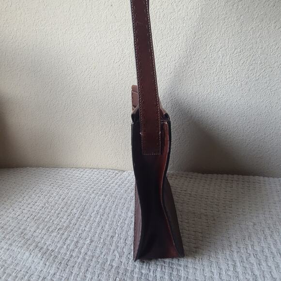 Fossil Classic Brown Leather Shoulder Bag - Picture 4 of 7